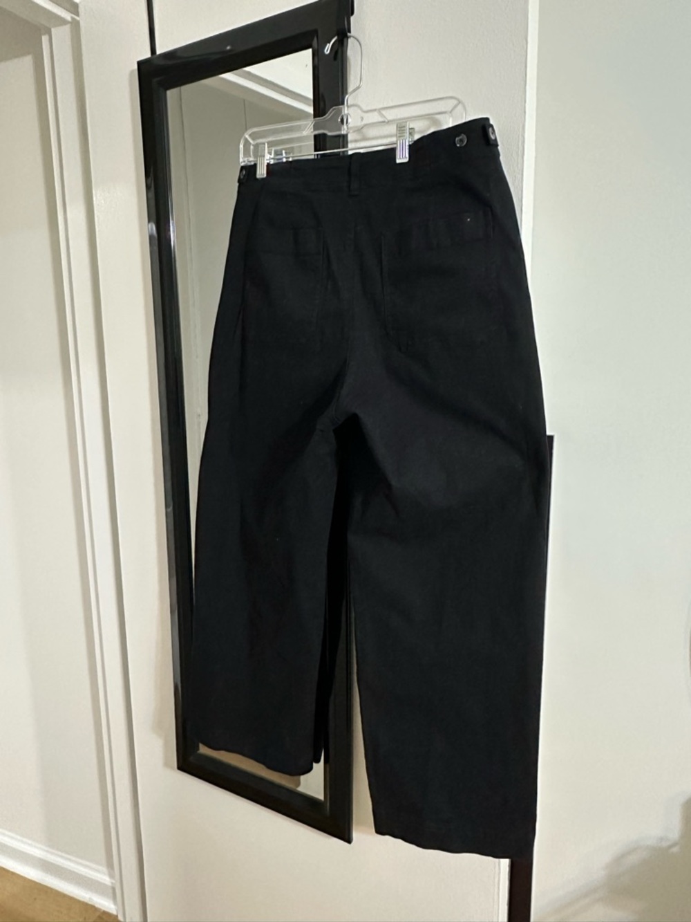 Old Navy Black Wide-Leg Cropped Chinos - Picture 2 of 3